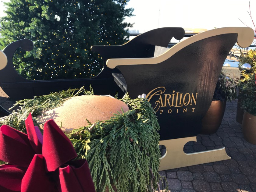 Holiday decor, Carillon Point, Kirkland, Washington (USA)